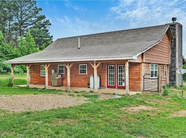 16009 Bradshaw, Mountainburg, AR 72946