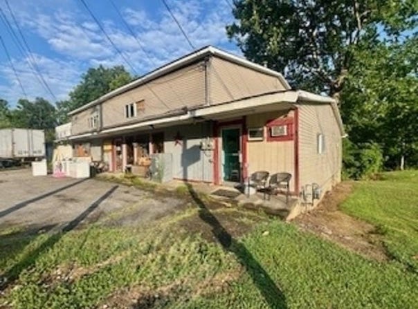 8935,8937,893 US Rt 152, Wayne, WV 25570