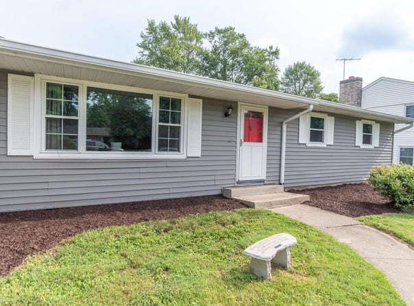 1701 E Arden Drive, Bloomington, IN 47401-6726