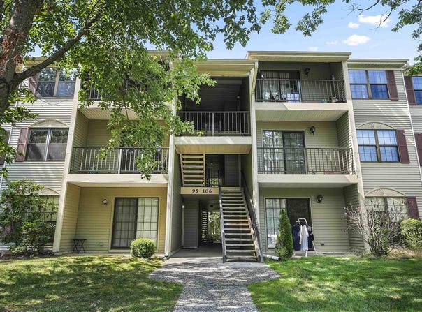 99 Sussex Place, Absecon, NJ 08205