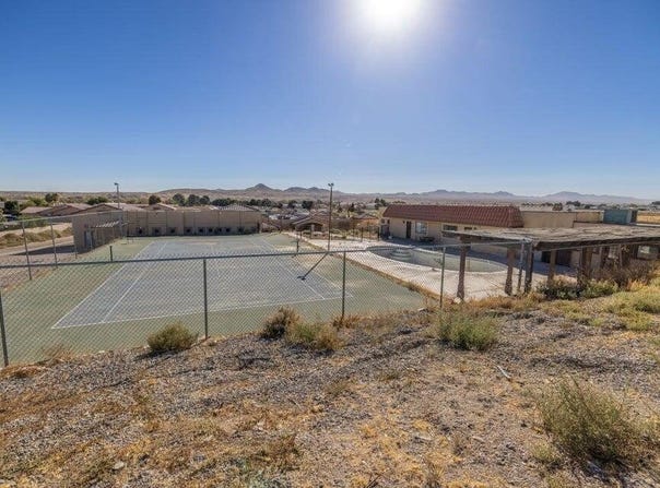 27160 Vista Road, Helendale, CA 92342