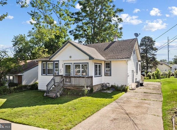 328 N OAKLAND AVENUE, RUNNEMEDE, NJ 08078