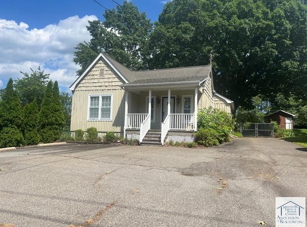 918 Chatham Heights Rd, Martinsville, VA 24112