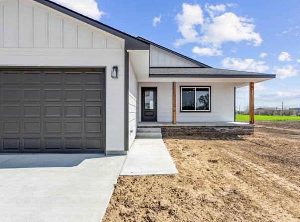 302 S Commercial, Sedgwick, KS 67135