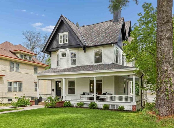 424 S Summit, IowaCity, IA 52240