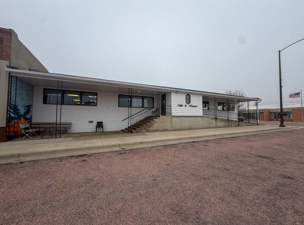 201 Main St E, Wessington Springs, SD 57382