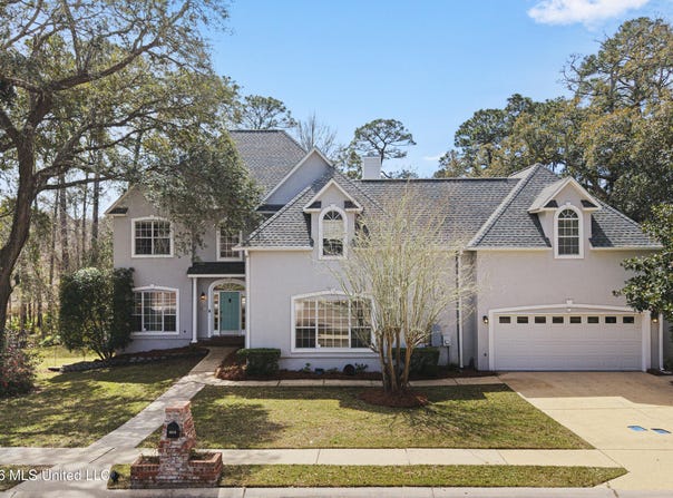3824 Chaumont Circle, Ocean Springs, MS 39564