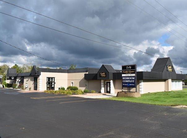 2751 N US-31 S, Traverse City, MI 49684