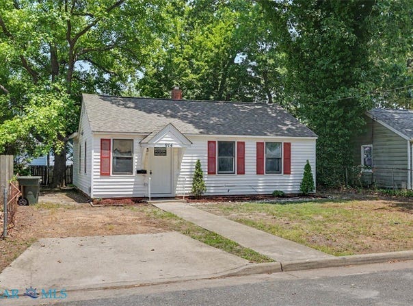 914 Ridgeway Ave, Hampton, VA 23661