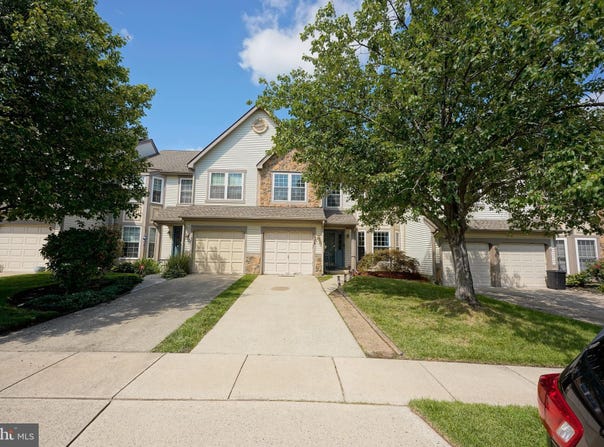 54 SANDHURST DRIVE, MOUNT LAUREL, NJ 08054