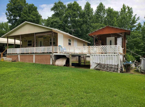 2040 LIBERTY Rd, Morris Chapel, TN 38361
