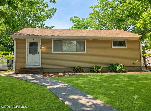 542 Jackson Avenue, Brick, NJ 08723