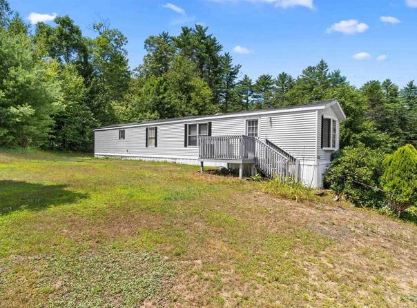7 Spruce Drive, Lee, NH 03861