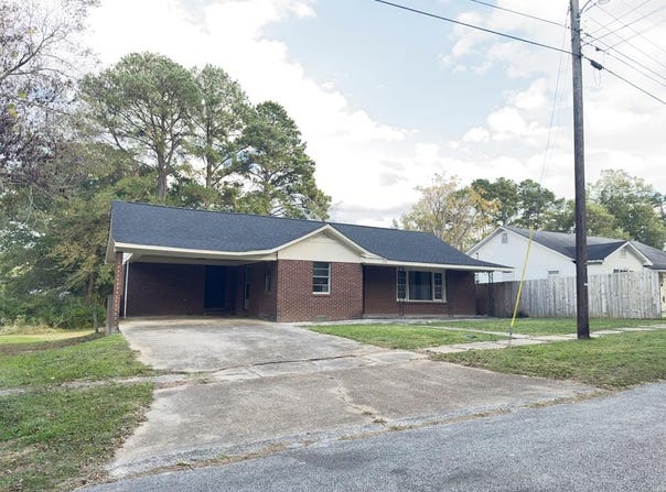 302 N Main Ext, CALHOUN CITY, MS 38916