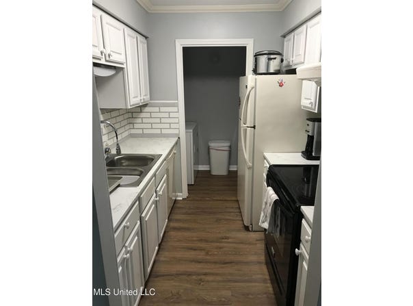223 Highpoint Drive, Diamondhead, MS 39525