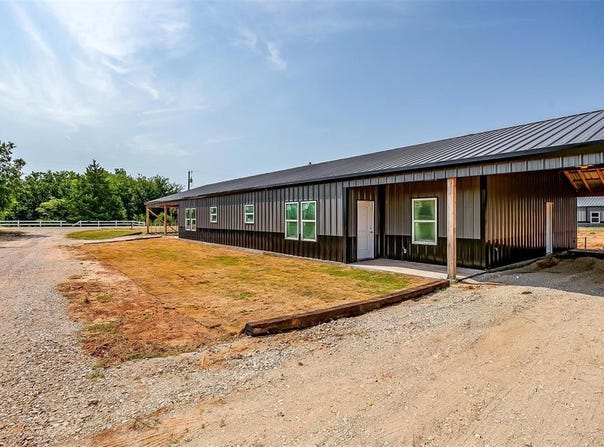 30 Frost LN, Mineral Wells, TX 76067