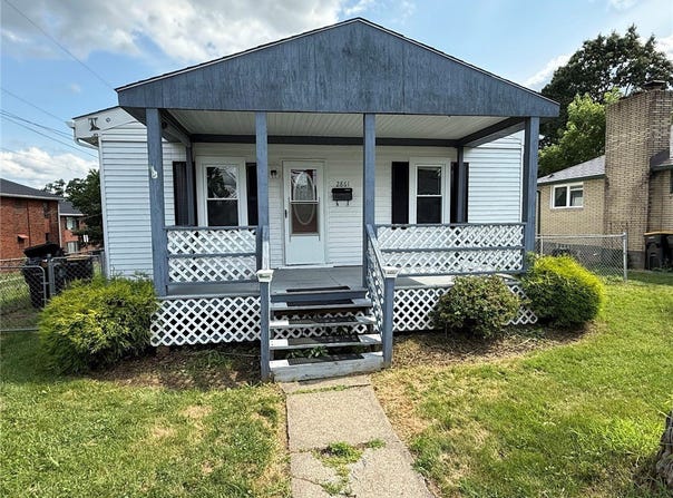 2861 Maple St, Bethel Park, PA 15102