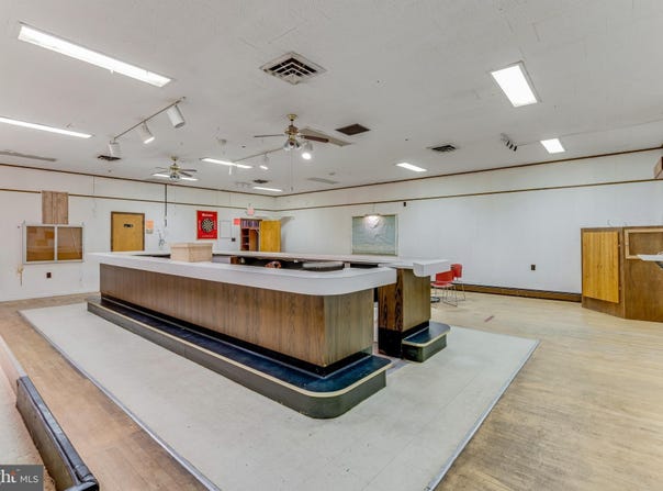 402 COOK AVENUE, PAULSBORO, NJ 08066