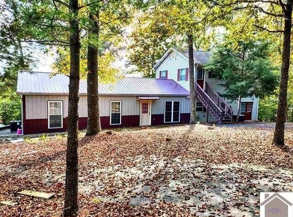 528 Imogene Drive, Gilbertsville, KY 42066