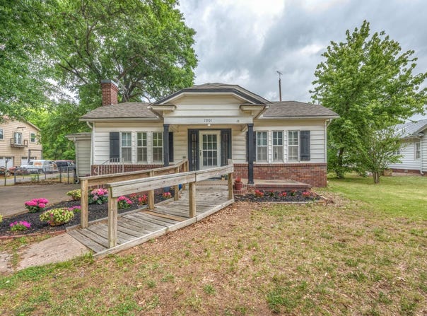 1901 E 9th Street, Okmulgee, OK 74447