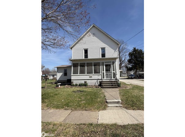 403 S 6th, Fairfield, IA 52556