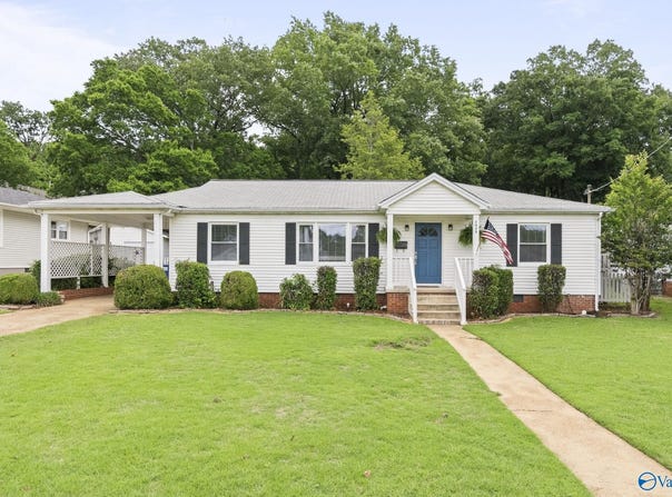 2609 Woodview Drive, Huntsville, AL 35801