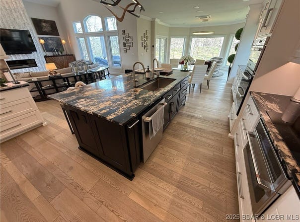 339 Cordoba Point, Porto Cima, MO 65079