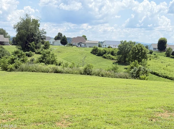 16618 Singingwood, Bristol, VA 24202