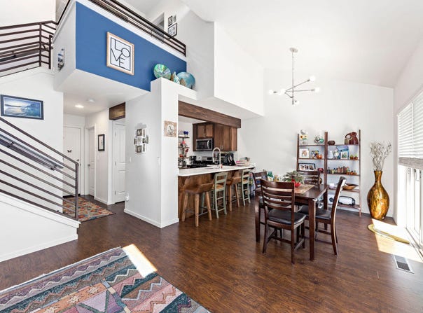 55 N Mountain Avenue, Ashland, OR 97520