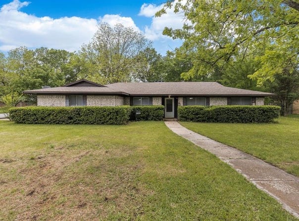 2625 Washington Street, Commerce, TX 75428