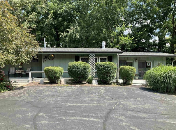 208 S Ulster, CHERRY VALLEY, IL 61016