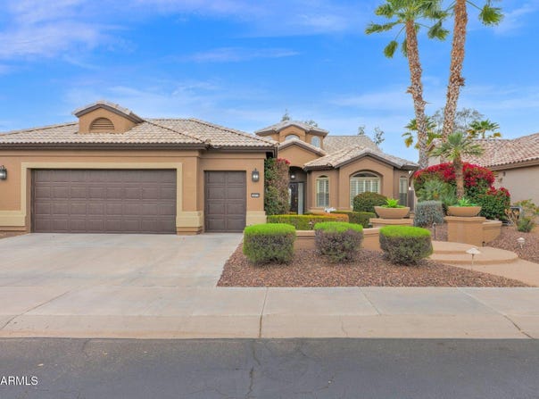 16215 W INDIANOLA Avenue, Goodyear, AZ 85395