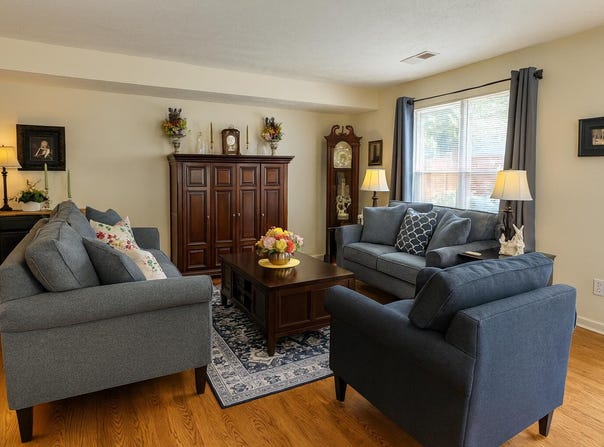 831 West Maxwell Street, Lexington, KY 40508
