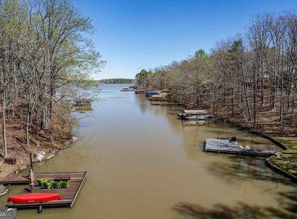 137 East Riverbend, Eatonton, GA 31024
