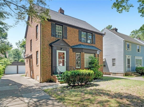 890 Keystone Drive, Cleveland Heights, OH 44121