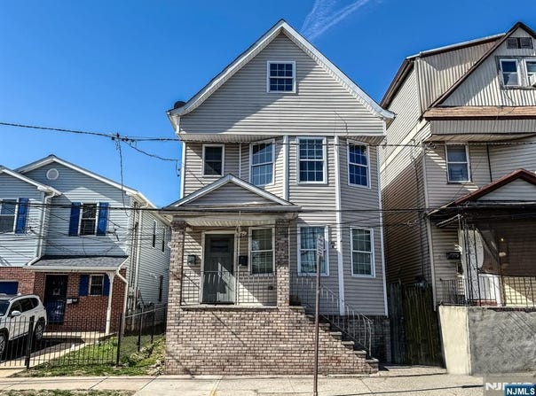 7 Winans Avenue, Newark, NJ 07108
