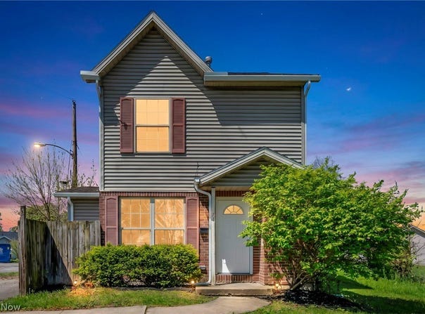71 Chestnut Street, Elyria, OH 44035