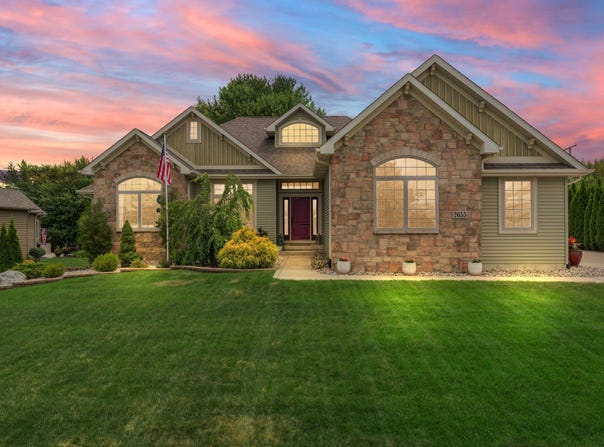 2655 Vivante Drive, Valparaiso, IN 46385