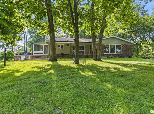 1847 New Salem Church Road, New Berlin, IL 62670