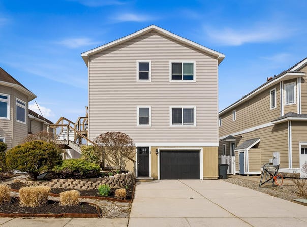 17 Seabreeze Lane, Avalon Manor, NJ 08202