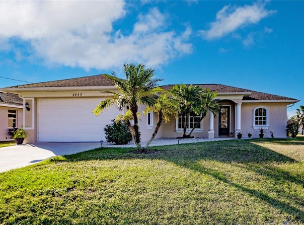 3835 W PRICE BOULEVARD, NORTH PORT, FL 34286