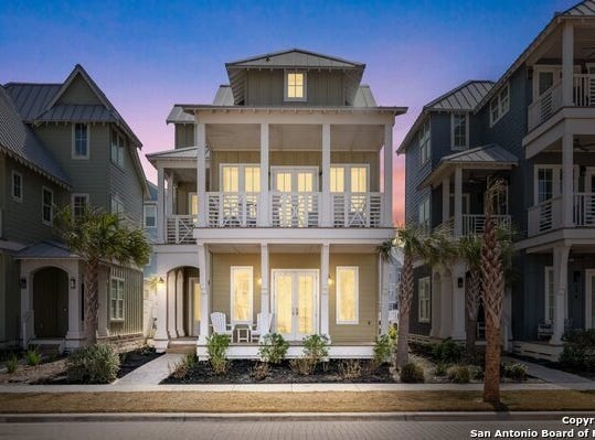 222 Sunrise Ave, Port Aransas, TX 78373