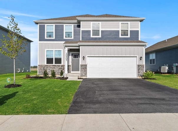 10407 Morse Place, Crown Point, IN 46307