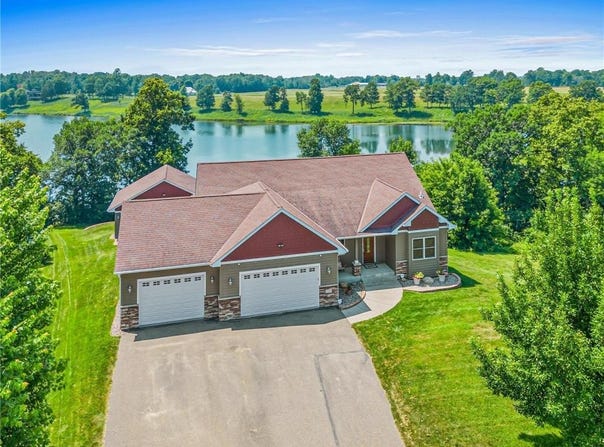 12605 314th Street, Lindstrom, MN 55045