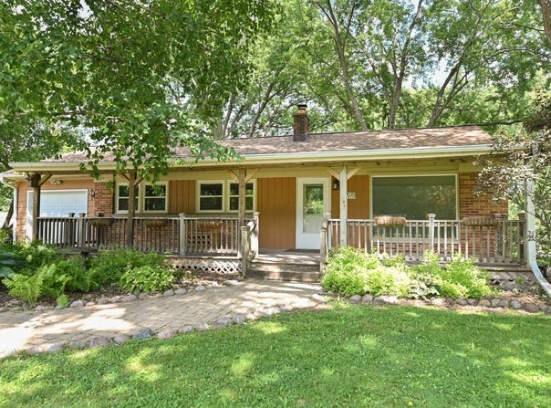 W180n5110 Marcy Rd, Menomonee Falls, WI 53051