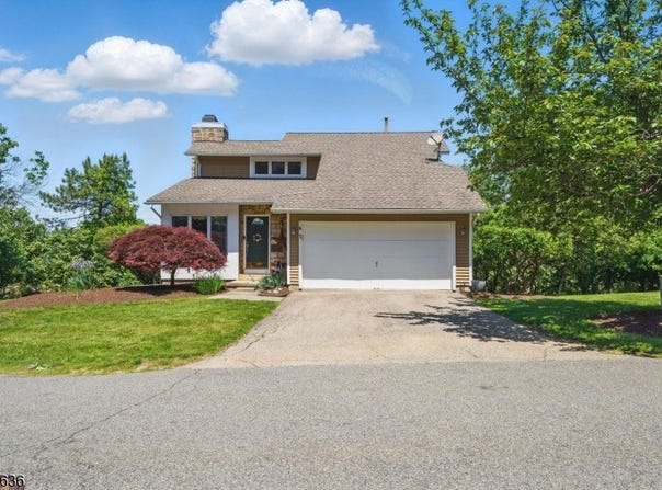 7 Canada Goose Dr, Allamuchy Twp., NJ 07840-3106