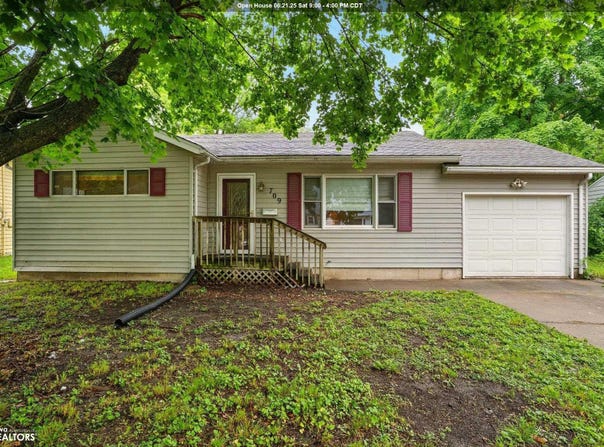 709 W Harrison, Fairfield, IA 52556