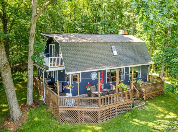 11010 Grand River Drive SE, Lowell, MI 49331