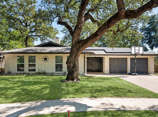 1012 Keith Drive, Hurst, TX 76053