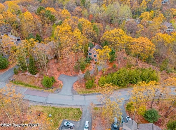 112 High Mountain Lane, Tannersville, PA 18372